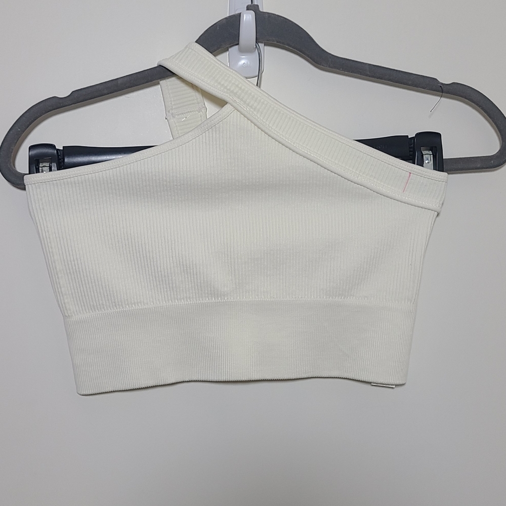 NWT Mirity Cream 2 Piece Activewear Set size Medium